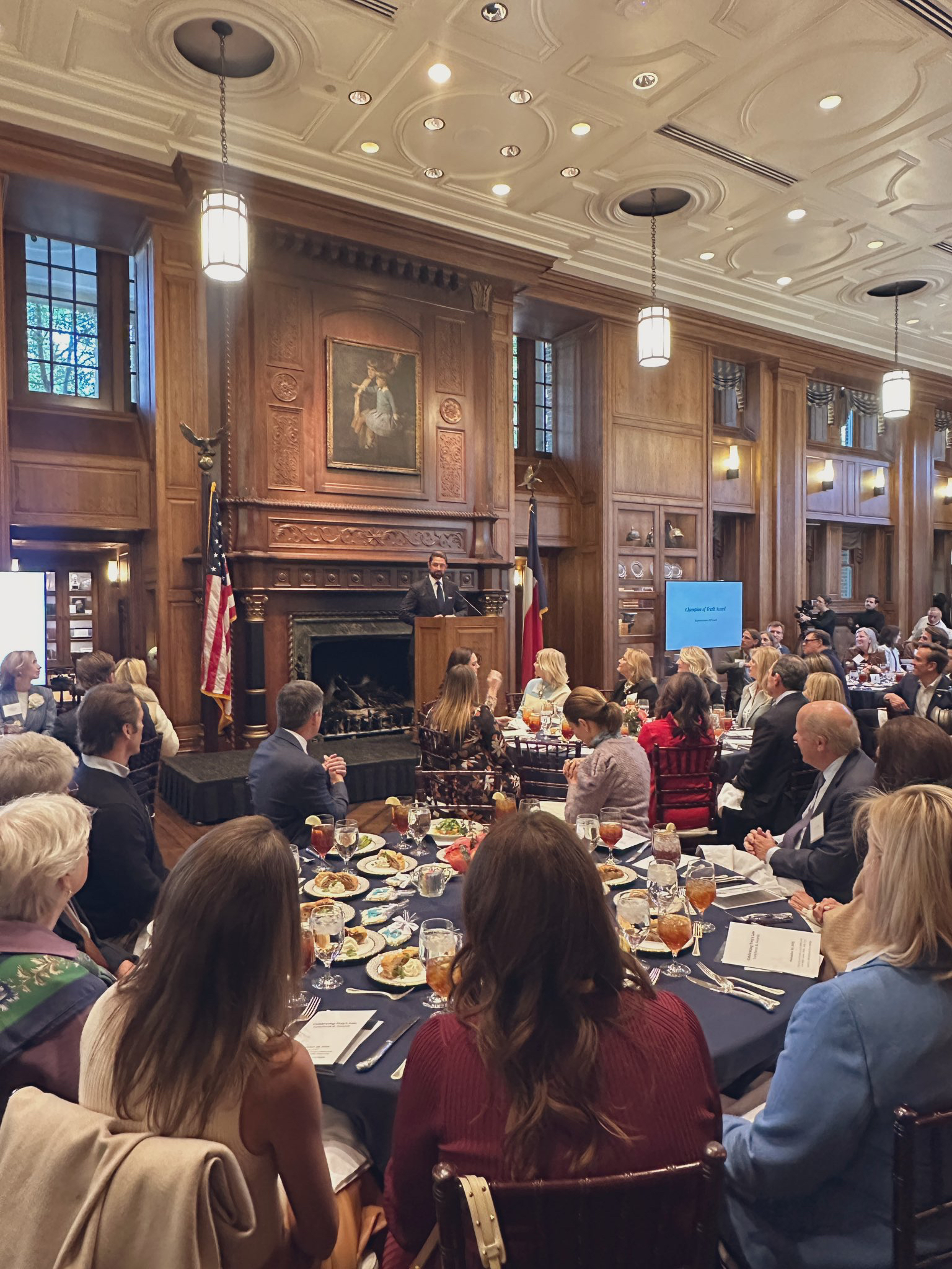 Rep. Leach Receives the Champion of Truth Award